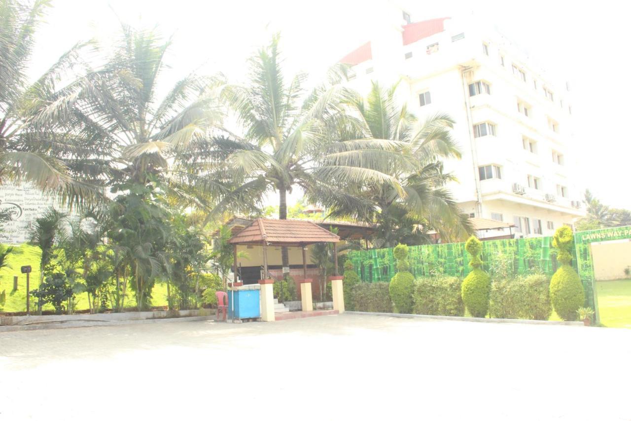 Hotel Stay By The Way Mysore Exterior foto